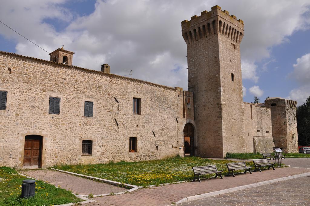 Bed and Breakfast Torre Della Botonta Castel Ritaldi Exterior foto